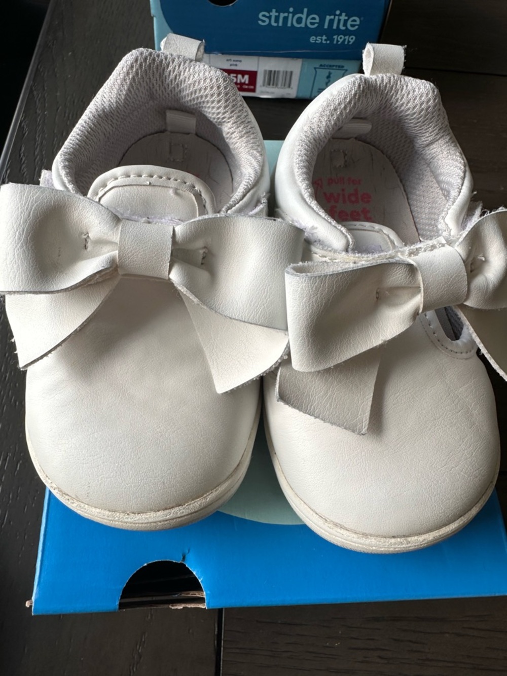 Baby Shoe Bundle Stride Rite - Picture 2 of 9